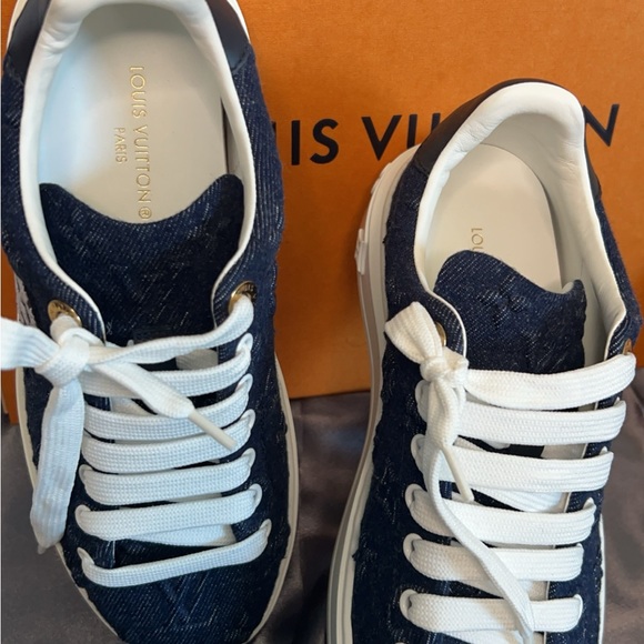 These are a pair of Authentic LV sneaks that were only worn once for a shoot - Picture 4 of 7